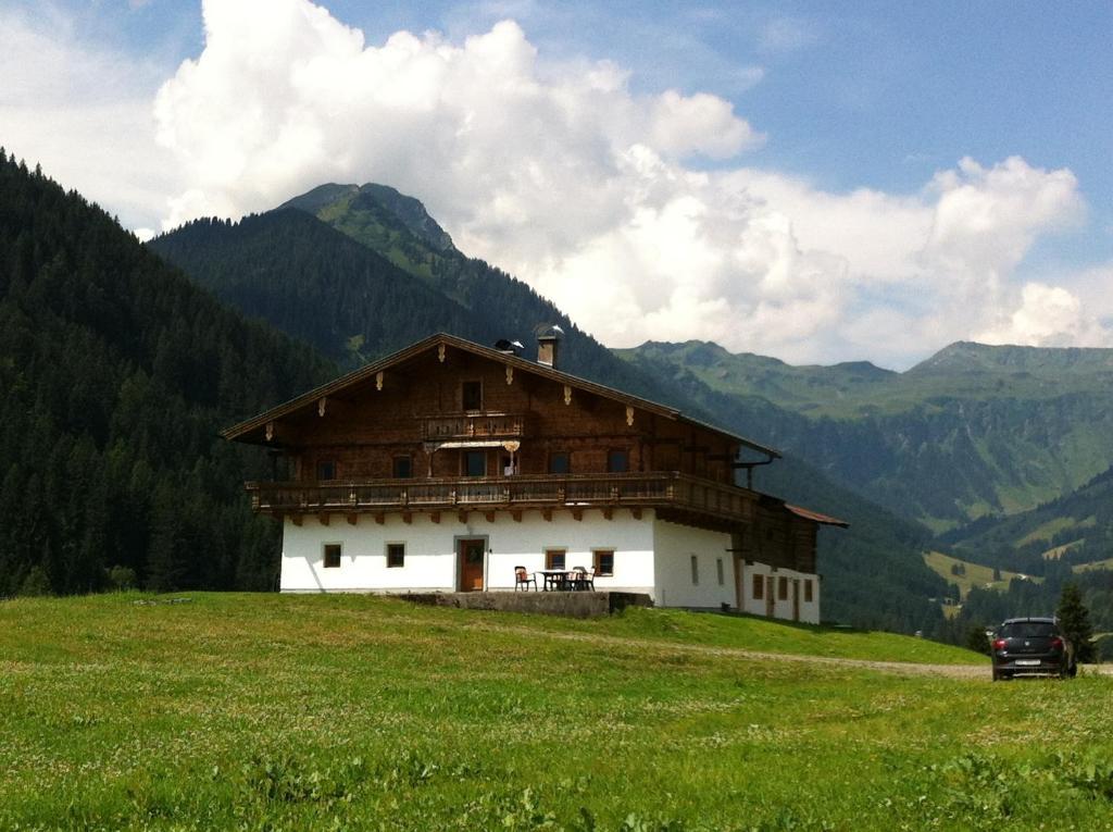 Alpenbauernhaus Vorderbrandthof Saalbach-Hinterglemm Exterior photo